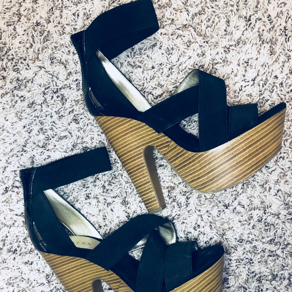 🖤✨HOST PICK✨🖤 BLACK HEEL